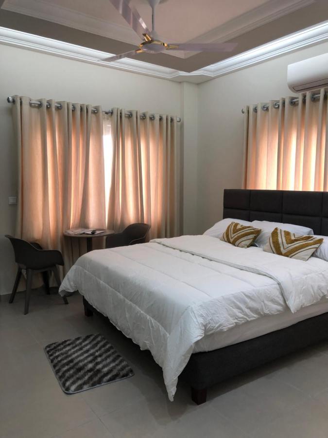 Queens View Apartment Acra Exterior foto