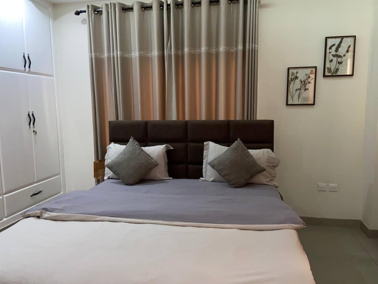 Queens View Apartment Acra Exterior foto
