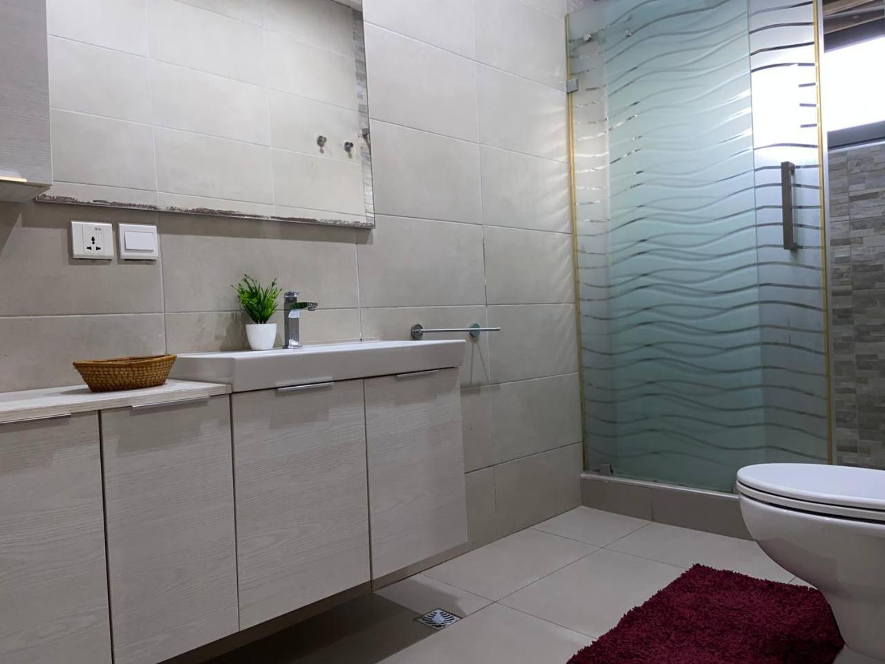 Queens View Apartment Acra Exterior foto