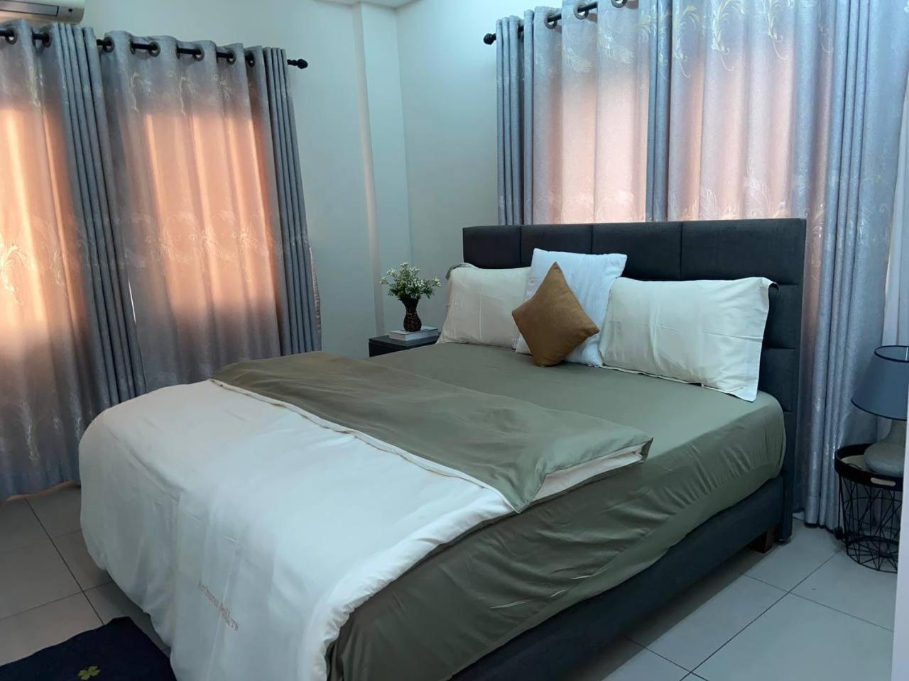 Queens View Apartment Acra Exterior foto